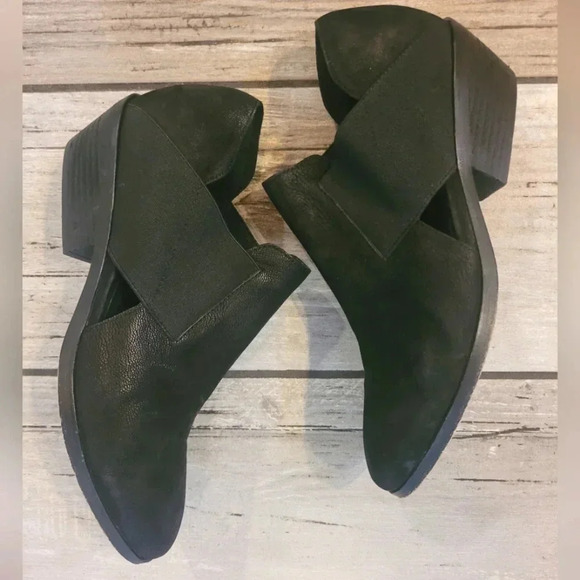 EILEEN FISHER Perry tumbled nubuck suede black ankle booties shoes Wmn's 7.5 - Picture 2 of 11